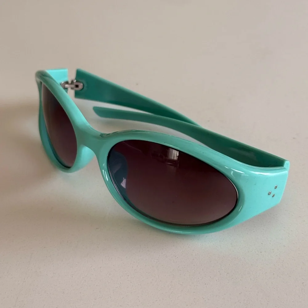 Turquoise Oval Frame Sunglasses